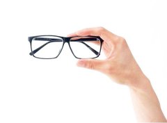 怎样挑选框架眼镜的眼镜片