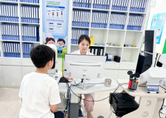 为急速下滑的近视踩刹车！